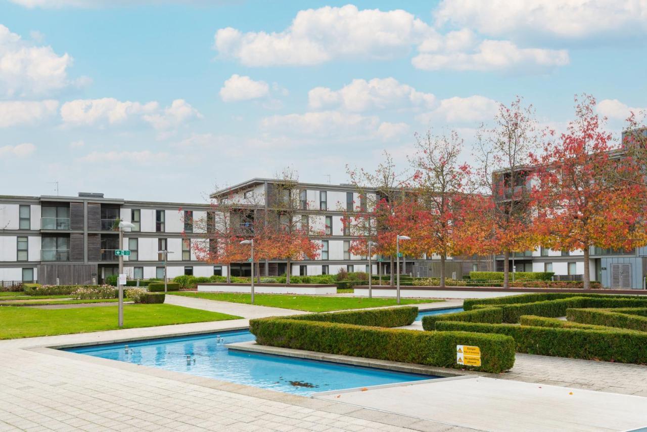 The Vizion Serviced Apartments From Pincott Properties - Free Parking, Private Balcony, And Wifi Milton Keynes Bagian luar foto