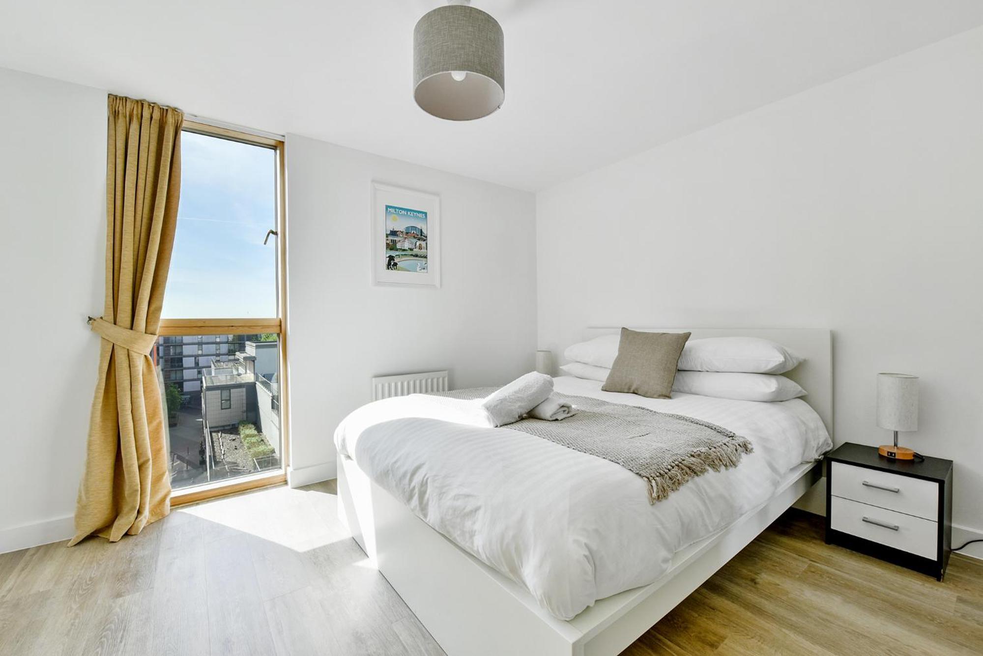 The Vizion Serviced Apartments From Pincott Properties - Free Parking, Private Balcony, And Wifi Milton Keynes Bagian luar foto
