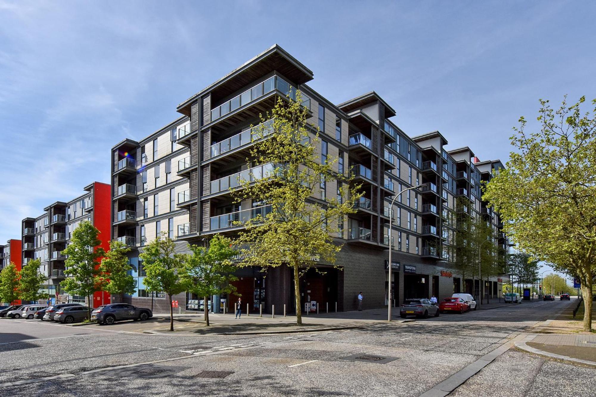 The Vizion Serviced Apartments From Pincott Properties - Free Parking, Private Balcony, And Wifi Milton Keynes Bagian luar foto