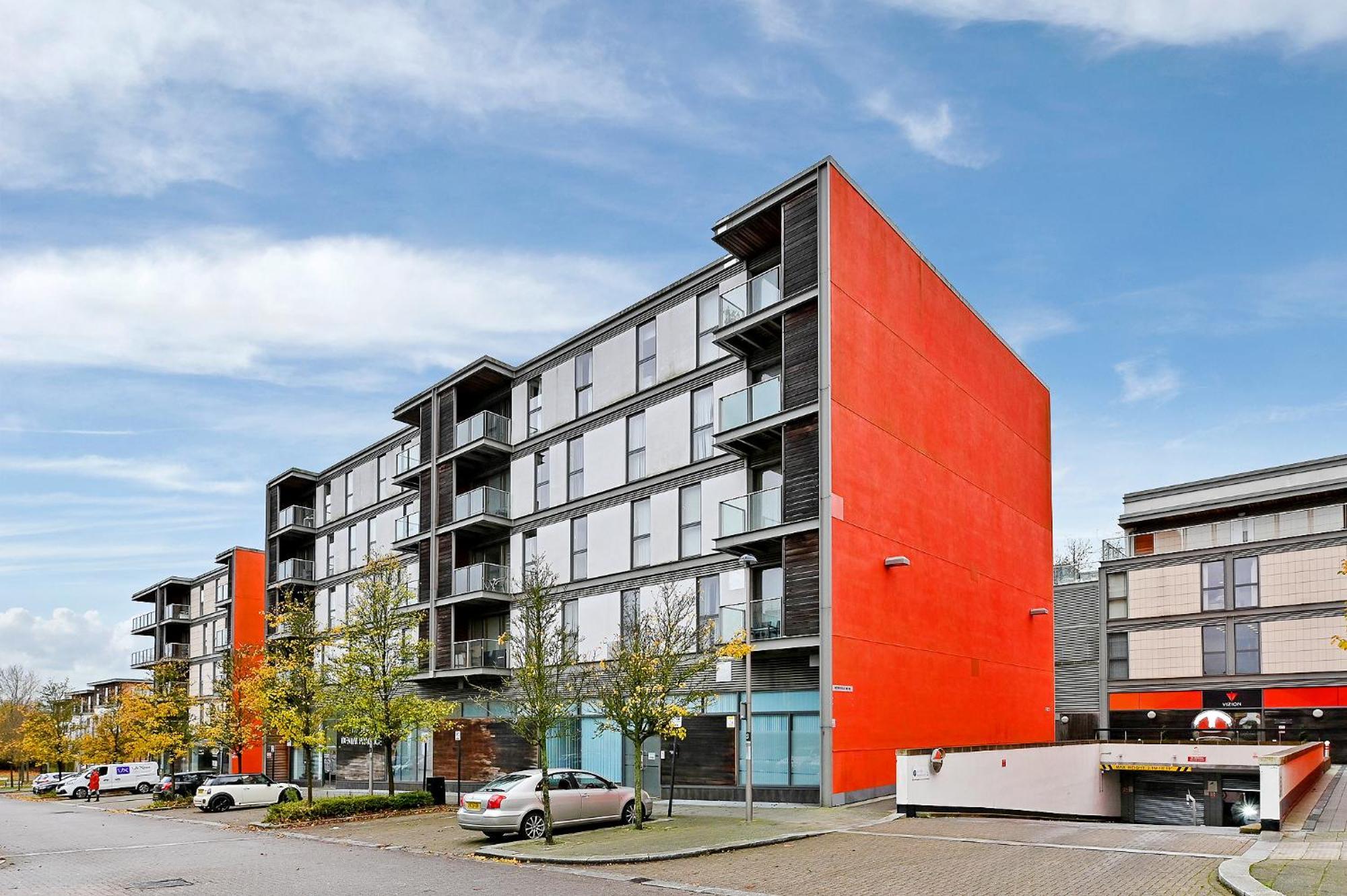 The Vizion Serviced Apartments From Pincott Properties - Free Parking, Private Balcony, And Wifi Milton Keynes Bagian luar foto
